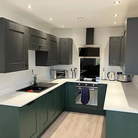 Newly Renovated, Modern Bungalow - Quiet Location Lytham St Annes Exterior photo