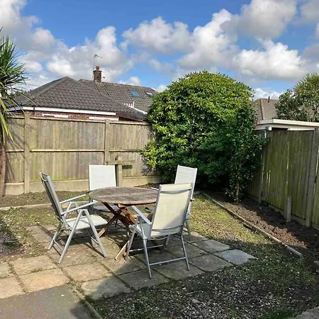 Newly Renovated, Modern Bungalow - Quiet Location Lytham St Annes Exterior photo